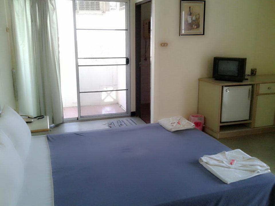 M In Korat Service Apartment Nakhonratchasima Δωμάτιο φωτογραφία