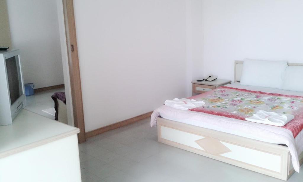 M In Korat Service Apartment Nakhonratchasima Δωμάτιο φωτογραφία
