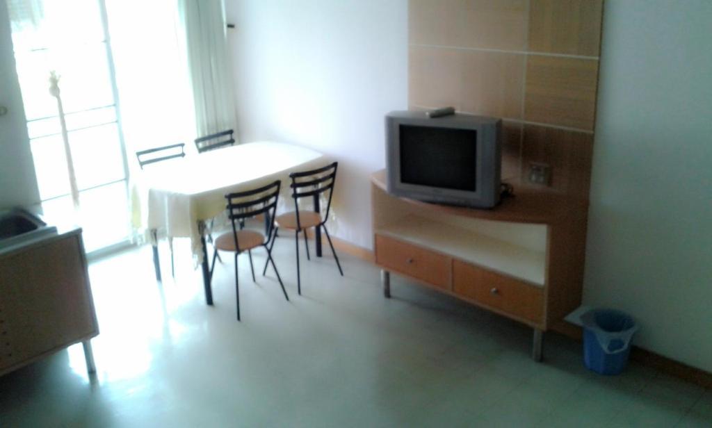 M In Korat Service Apartment Nakhonratchasima Δωμάτιο φωτογραφία
