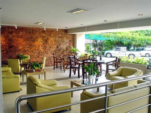 M In Korat Service Apartment Nakhonratchasima Εξωτερικό φωτογραφία