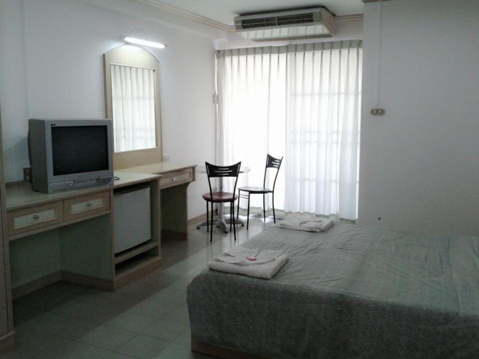 M In Korat Service Apartment Nakhonratchasima Εξωτερικό φωτογραφία